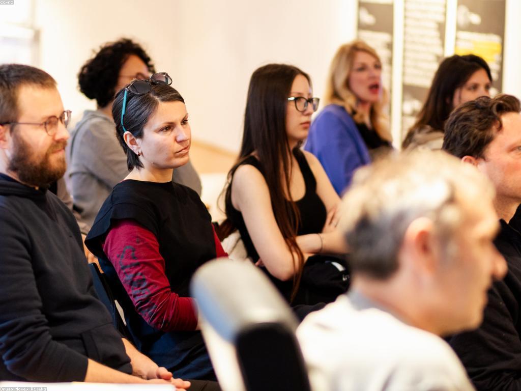 ការបំផុសគំនិតថ្មីក្នុងអភិវឌ្ឍន៍ស្លត